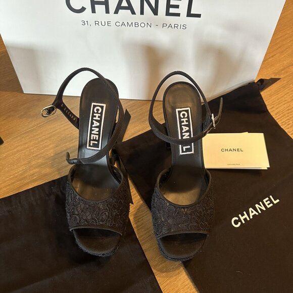 Chanel Platform Heels Special Edition Lace - Picture 5 of 11